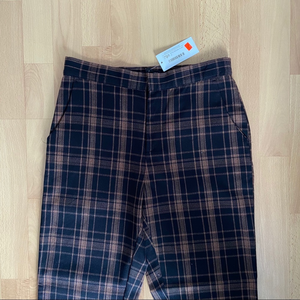 Brand new Editorial pants